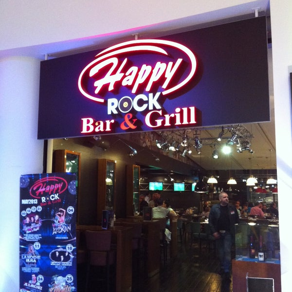 Foto tirada no(a) Happy Rock Bar &amp; Grill por Juanjo A. em 5/17/2013