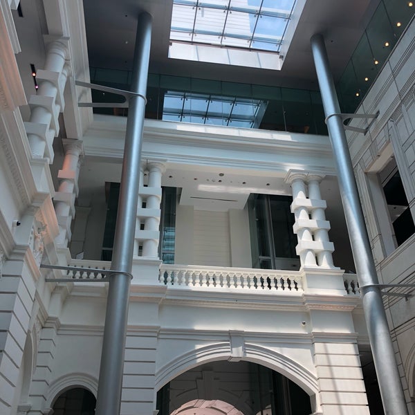 8/18/2019にRiann G.がVictoria Concert Hall - Home of the SSOで撮った写真