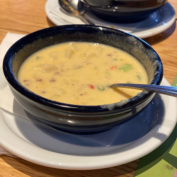 Photo taken at Chili&#39;s Grill &amp; Bar by Riann G. on 12/30/2019