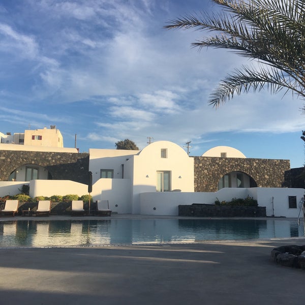 Photo taken at Santo Maris Oia Luxury Suites and Spa in Santorini by Riann G. on 6/2/2018