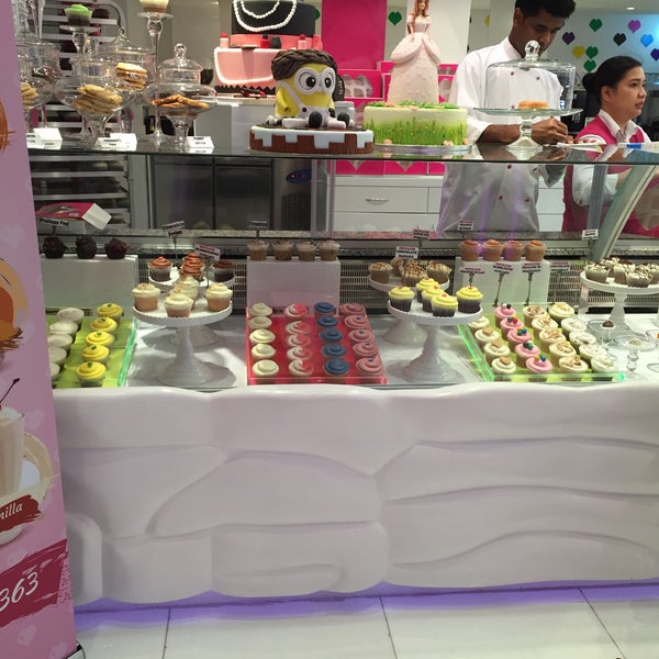 Photo taken at Haute Cupcakes by Sema H. on 3/31/2015