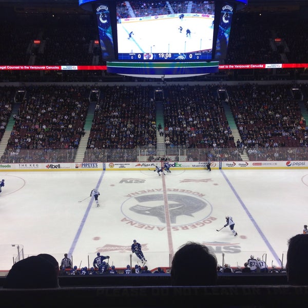 2/4/2015 tarihinde Ken K.ziyaretçi tarafından Rogers Arena'de çekilen fotoğraf