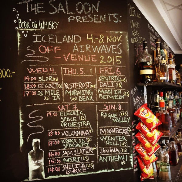 10/16/2015에 Quest S.님이 Quest - Hair, Beer &amp; Whisky Saloon에서 찍은 사진