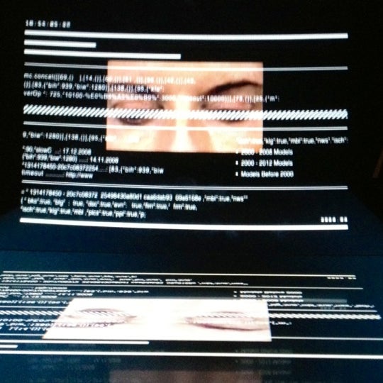 รูปภาพถ่ายที่ Eyebeam Art + Technology Center โดย James P. เมื่อ 10/28/2012