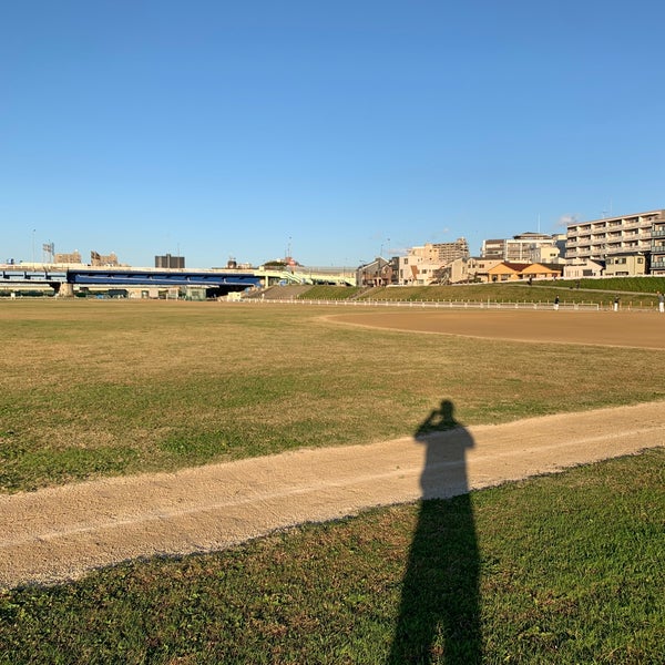 Fotos En 多摩川六郷橋緑地野球場 Campo De Beisbol En 蒲田 Fotos En 多摩川六郷橋緑地野球場 Campo De Beisbol En 蒲田