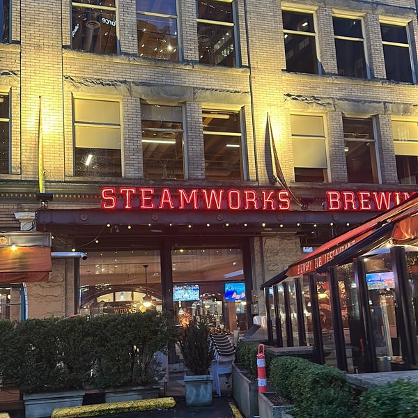Photo taken at Steamworks Brewing Company by Eddie M. on 2/7/2023
