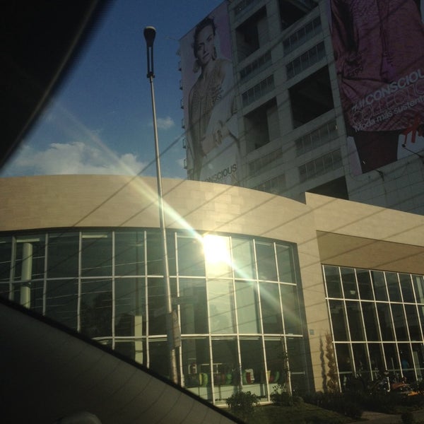 4/11/2014にRebeがRancho Digital Headquartersで撮った写真