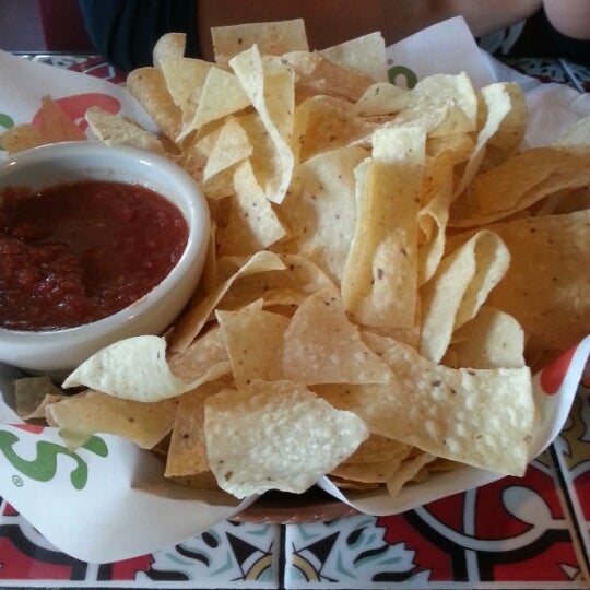 Photo taken at Chili&#39;s Grill &amp; Bar by Dyllan B. on 9/22/2012