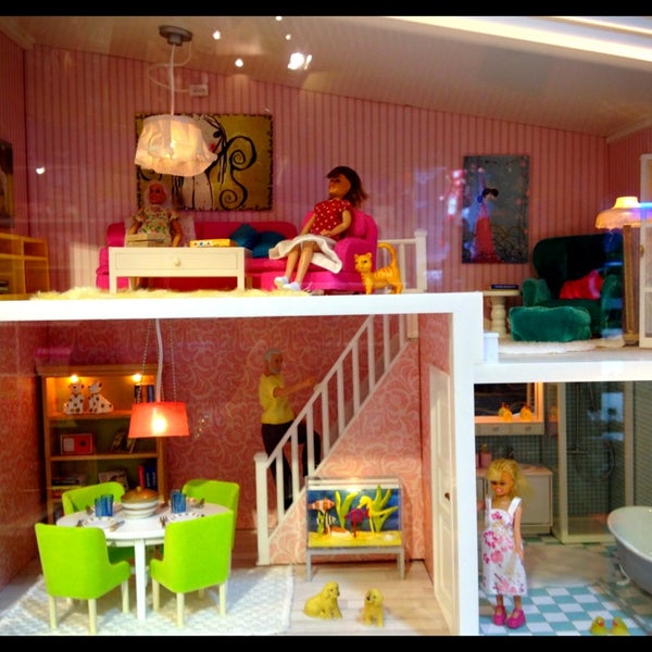 dollhouse hobby store