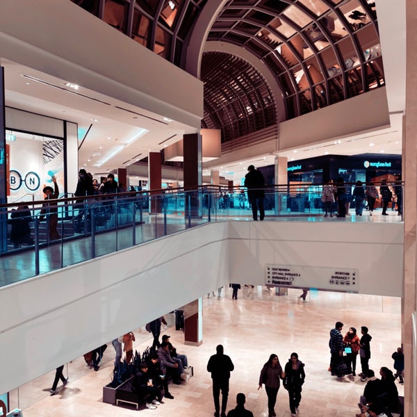 12/31/2022 tarihinde aneel .ziyaretçi tarafından Square One Shopping Centre'de çekilen fotoğraf