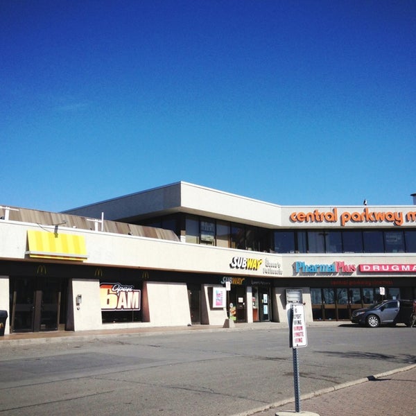 Central Parkway Mall 503 ziyaretçidan 6 tavsiye