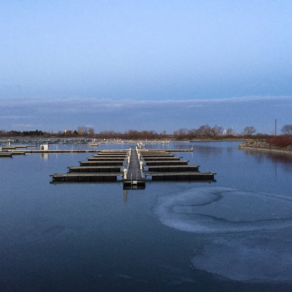 Lakefront Promenade Marina Lakeview 3 tips from 286 visitors