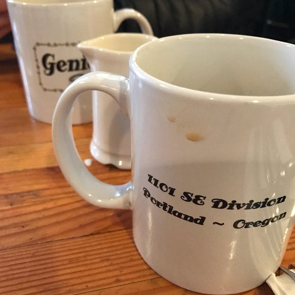 1/1/2017にEli T.がGenies Cafeで撮った写真