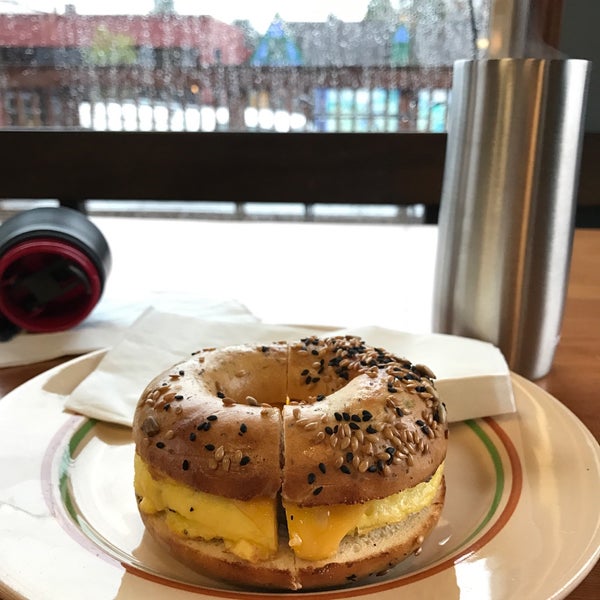 3/24/2017에 Eli T.님이 Spielman Coffee Roasters에서 찍은 사진