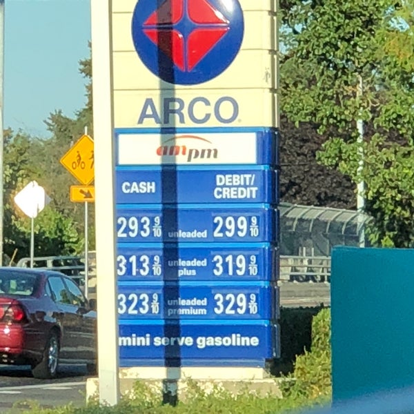 Arco Gas Station In Lents Arco Gas Station In Lents