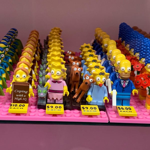Bricks and Minifigs Toy Store