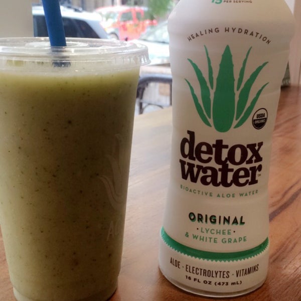 Agave Mojito smoothie and Detox Water in original Lychee and White Grape is so refreshing!