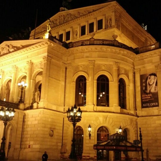 Photo taken at Restaurant Opéra by Habip📵 on 1/13/2016