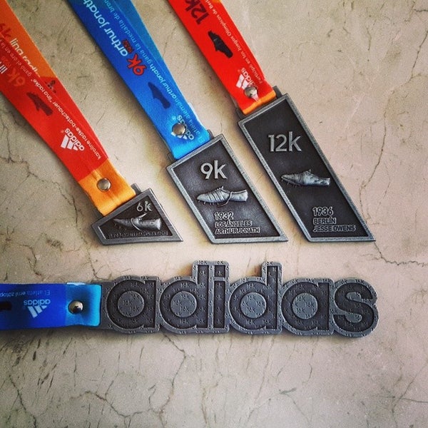 Photos Split adidas 16k Closed) Athletics & Sports