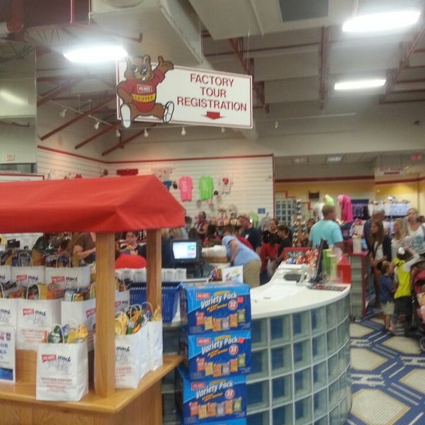 Photo taken at Herr&#39;s Snack Factory Tour by Ex Wall S. on 7/30/2013