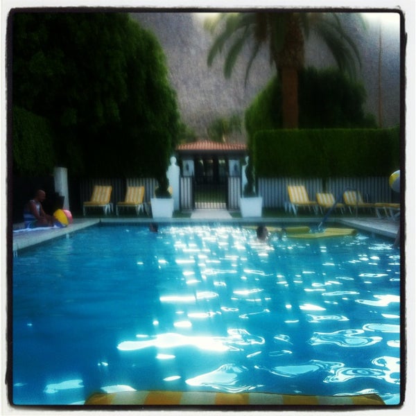 Photo taken at Viceroy Palm Springs by Roy P. on 4/4/2013