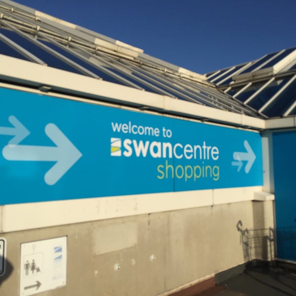 The Swan Shopping Centre Shopping Mall in Eastleigh