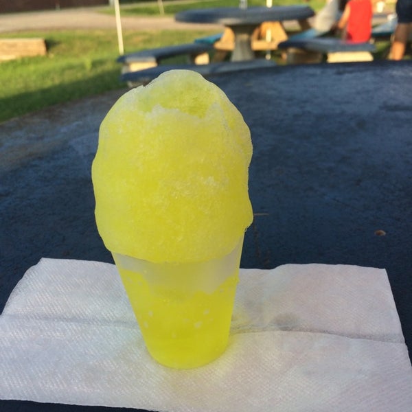 Photo taken at Buzzles Shaved Ice by Carrie M. on 7/6/2014