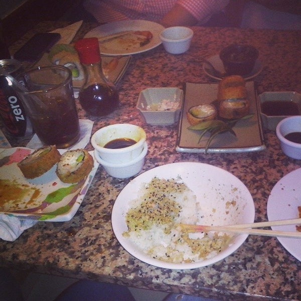 Photo taken at Campay Sushi by Mariana A. on 8/8/2014