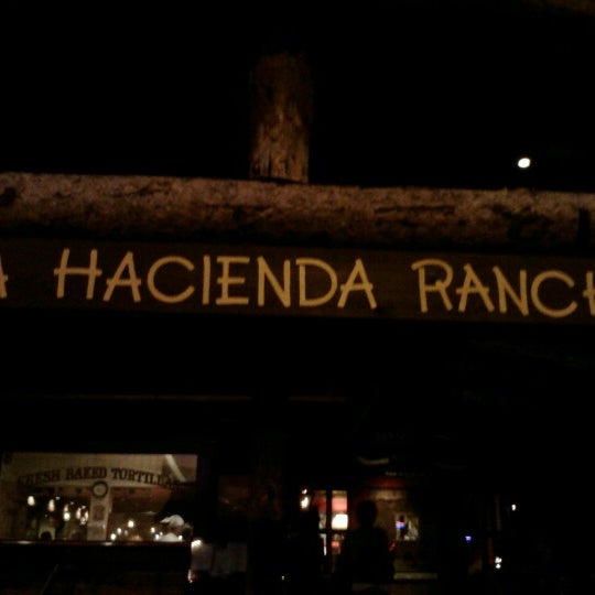 Photo prise au La Hacienda Ranch Colleyville par Sean P. le9/29/2012