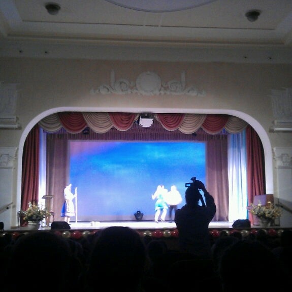 Нижнетагильский педагогический колледж. Дом учителя тагил. Нижнетагильская педакадемия преподаватели. Дом учителя тагил. Медведева учительская нижний тагил.