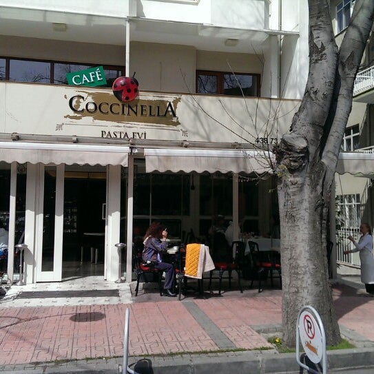 Foto tirada no(a) Coccinella Pasta Evi por Fatih Akın K. em 4/5/2014