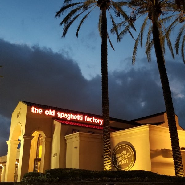 Foto tomada en The Old Spaghetti Factory  por Dustan D. el 3/4/2019