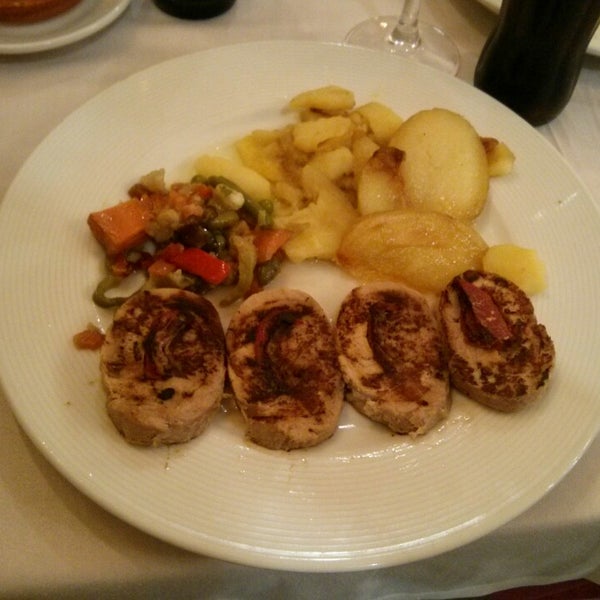 2/23/2014 tarihinde Juan Antonio G.ziyaretçi tarafından Restaurante El Oasis'de çekilen fotoğraf