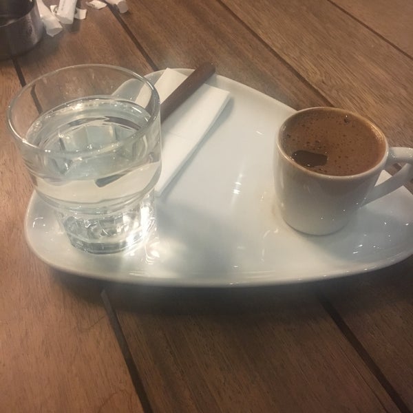 4/7/2017에 Aysunn ..님이 Kahve Durağı에서 찍은 사진