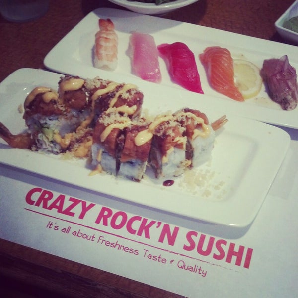 Photo taken at Crazy Rock&#39;N Sushi by Kana E. on 7/12/2014
