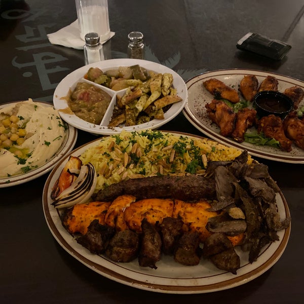 Photo prise au Al Bawadi Grill par AMA DC . le8/30/2020