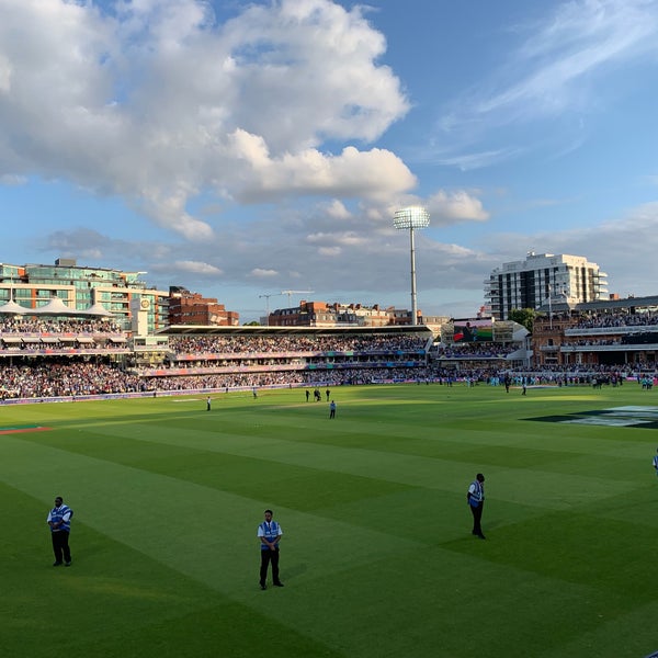 Foto diambil di Lord&#39;s Cricket Ground (MCC) oleh Paul S. pada 7/20/2019