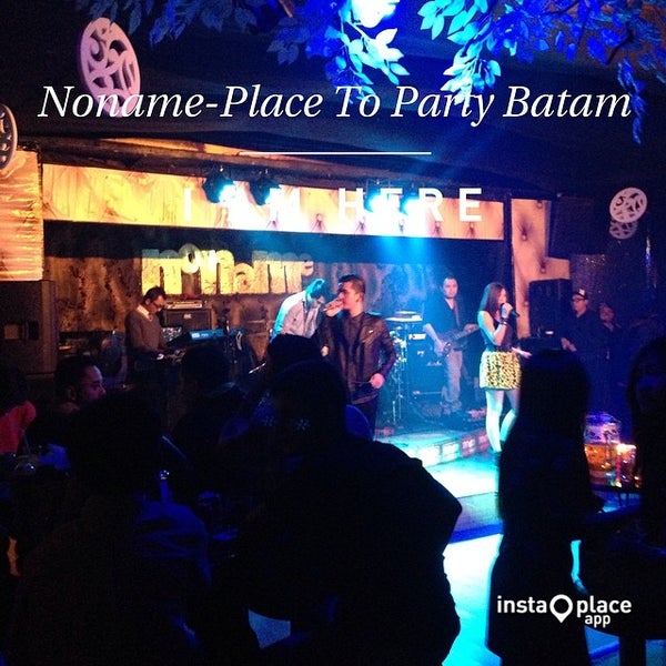 Photo taken at Noname-Place To Party Batam by Rudy P. on 5/16/2014