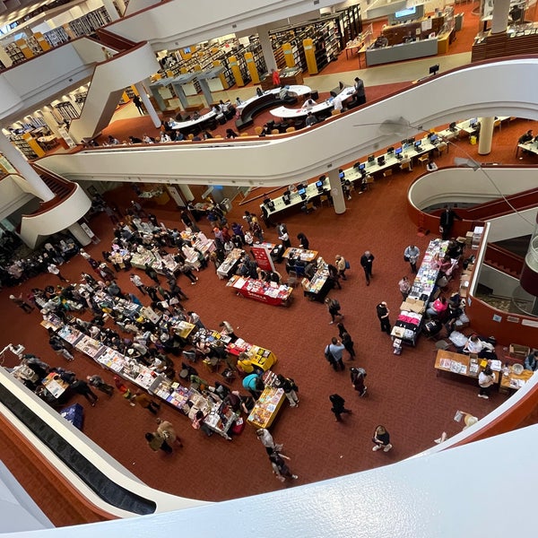 Photo taken at Toronto Public Library - Toronto Reference Library by bunny h. on 10/1/2022