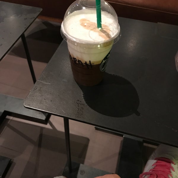 9/5/2017에 Zara R.님이 Starbucks (ستاربكس)에서 찍은 사진