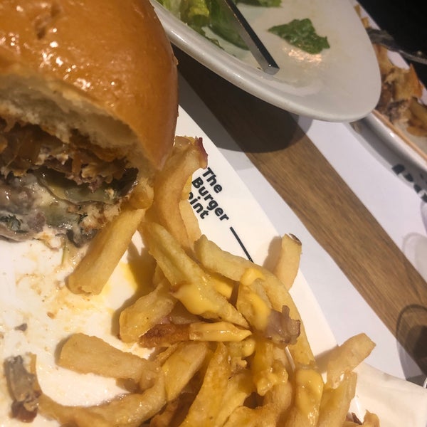 Foto scattata a The Burger Joint da Pely🌸✨ K. il 1/19/2019