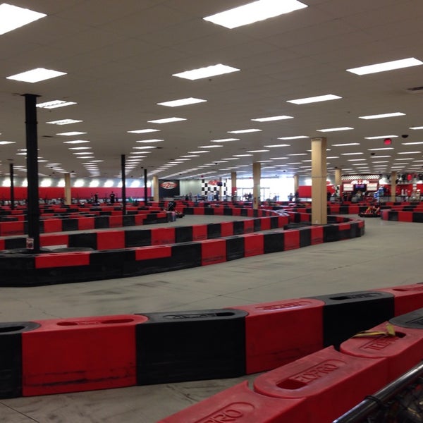 Photo taken at Need 2 Speed Indoor Kart Racing by Amber K. on 4/11/2014