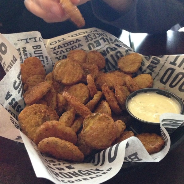 Photo taken at Wings &amp; Rings by Stephanie M. on 11/3/2013