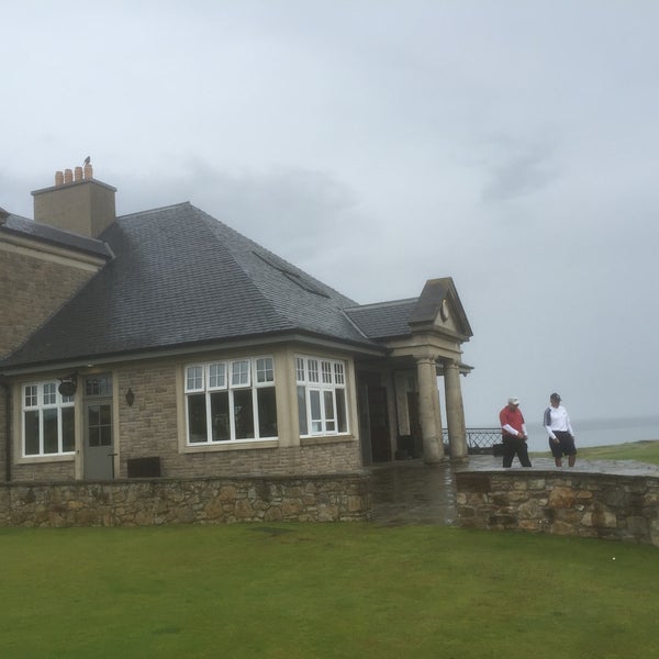 Photo taken at Kingsbarns Golf Course by Yun C. on 8/6/2016
