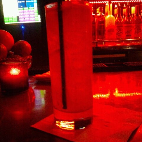 Photo taken at Southstreet Restaurant &amp; Bar by Allison on 1/23/2013