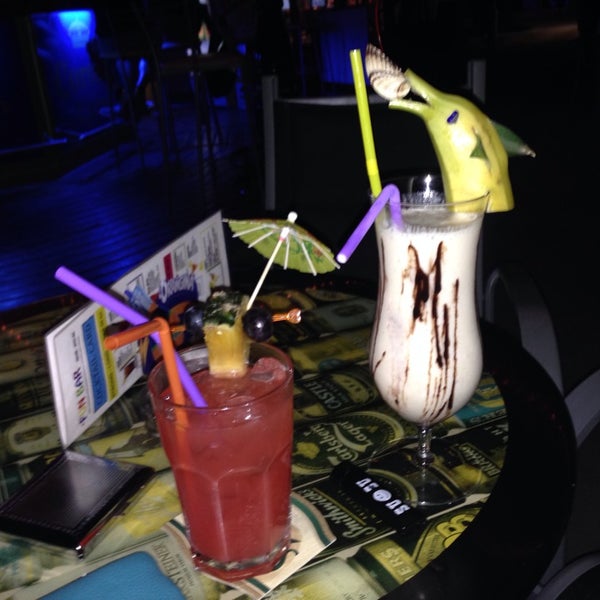 Fun bar. Опята бар кантемировская. Farang ресторан москва. Fun bar. Стопка бар на кантемировской.