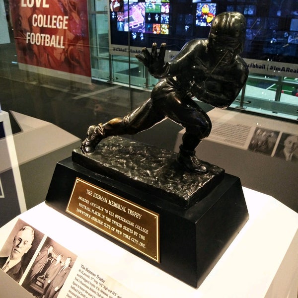 Das Foto wurde bei College Football Hall of Fame von FRITZ f. am 5/29/2021 aufgenommen