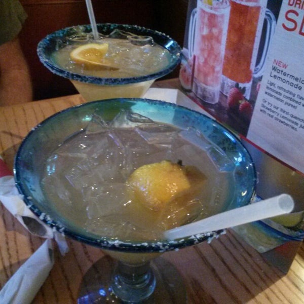 Photo taken at Chili&#39;s Grill &amp; Bar by Peter on 7/13/2014