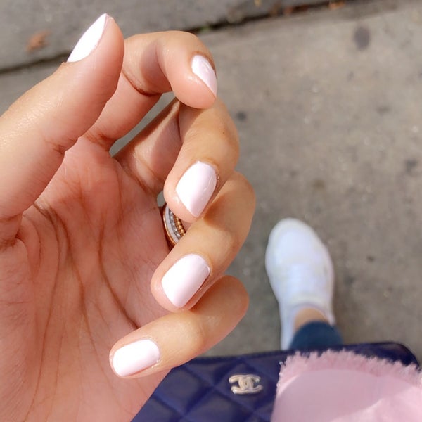 Latino bathroom nail