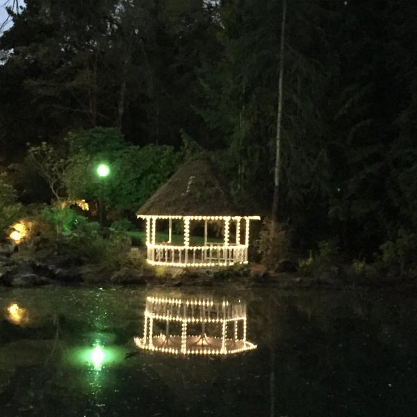 Lakeside Gardens - Garden in Pleasant Valley